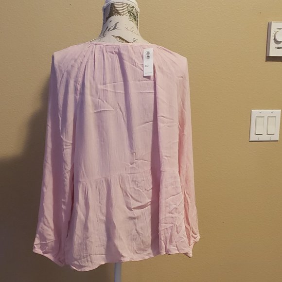 NWT Old Navy Pink peasant top - Picture 3 of 6